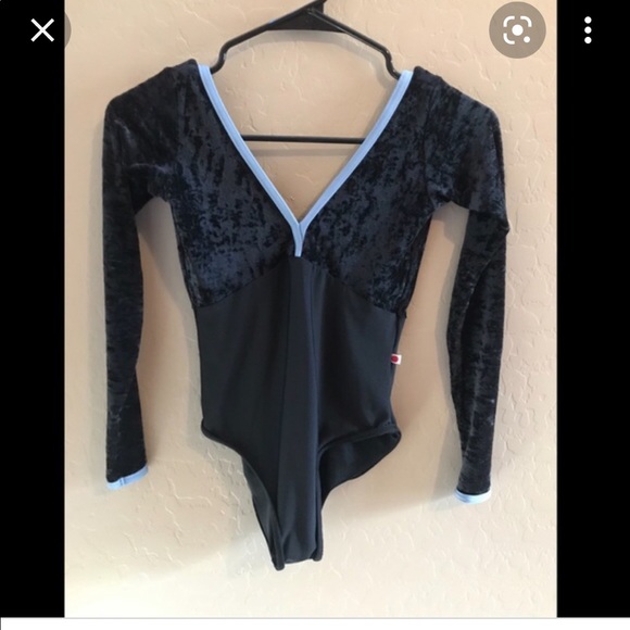 ISO black Yumiko Alicia with sleeves - Picture 3 of 3